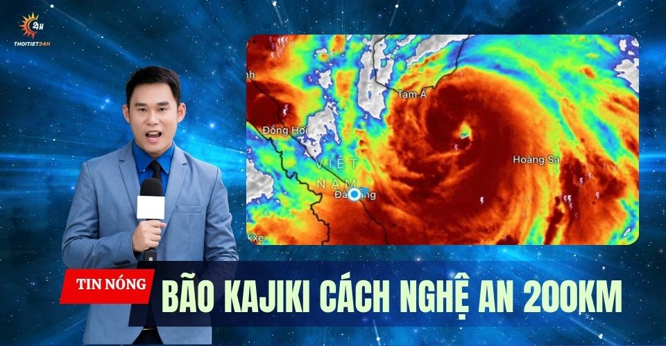 Cuồng phong Kajiki cách Nghệ An - Quảng Trị 200km, biển Thiên Cầm sóng dâng cao