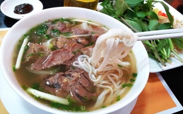 Phở bò cụ Tặng 