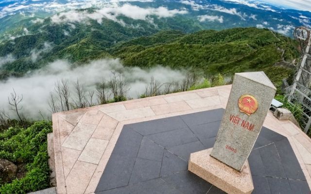 Các điểm cực của lãnh thổ Việt Nam