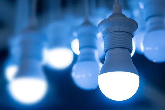 Tia UV cũng xuất hiện trong ánh sáng đèn huỳnh quang