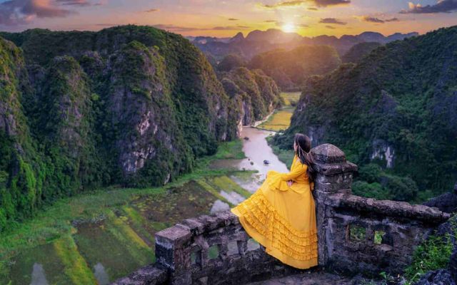 Check in sống ảo tại Hang Múa