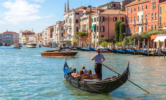  Trải nghiệm đi thuyền gondola tại Venice