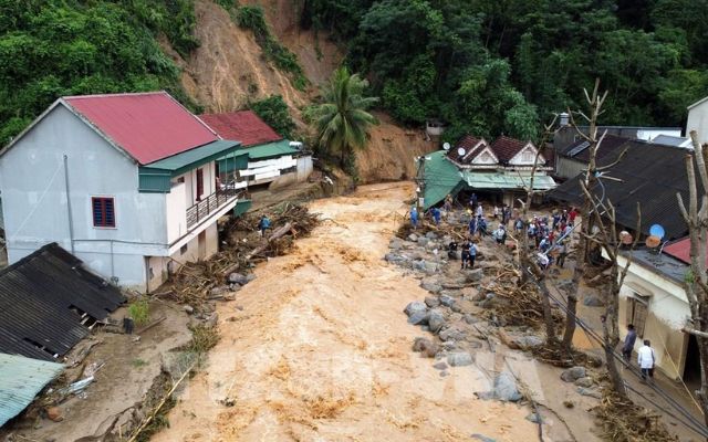 Cần nhanh chóng tìm nơi trú ẩn an toàn