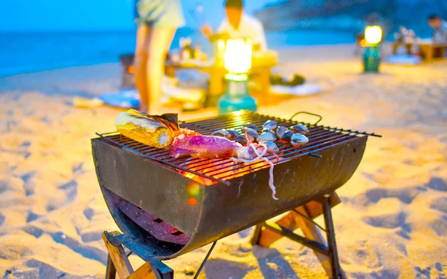  Tiệc nướng BBQ trên biển