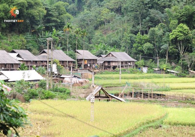 Bản Kho Mường Pù Luông 