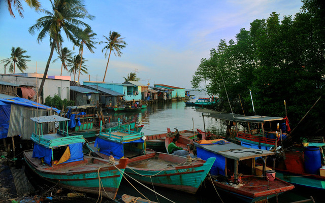  Một góc bình yên ở làng chài Hàm Ninh 