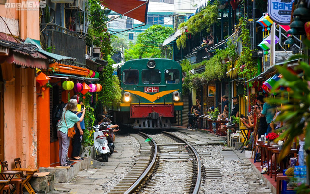 Khung cảnh ở Phố đường tàu 