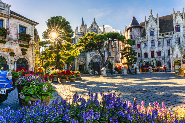 Mercure Banahills French Village 