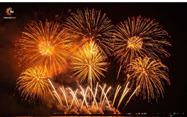 Hà Nội tổ chức bắn pháo hoa chào mừng năm mới