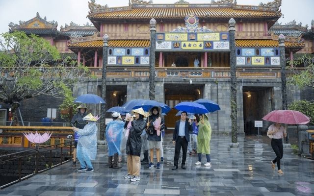 Miền Trung mưa tháng mấy và nên đi đâu chơi?