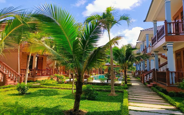  Khuôn viên Valentina Resort & Spa Phú Quốc