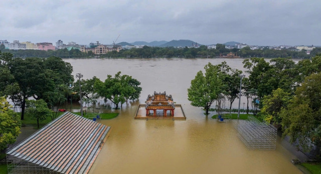 Trung tâm bảo tồn Di tích Huế tạm dừng hoạt động vì mưa lớn