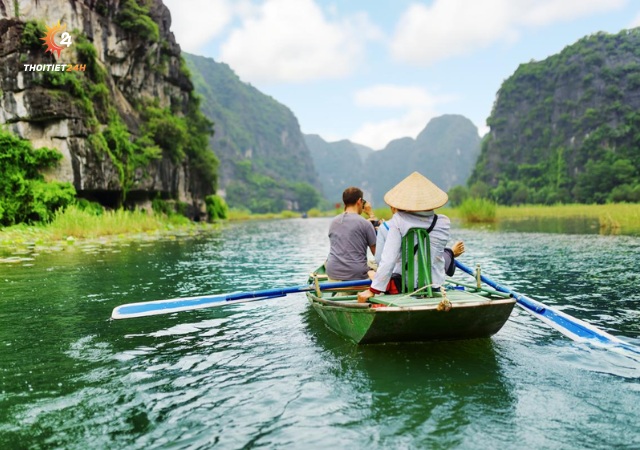 Lên kế hoạch du lịch và tra cứu thời tiết Ninh Bình trước chuyến đi 