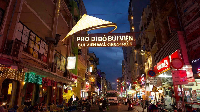 Khám phá phố đi bộ Bùi Viện