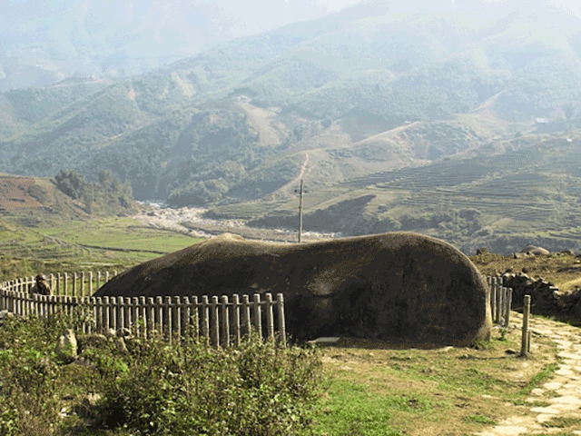 Bãi đá cổ Sapa