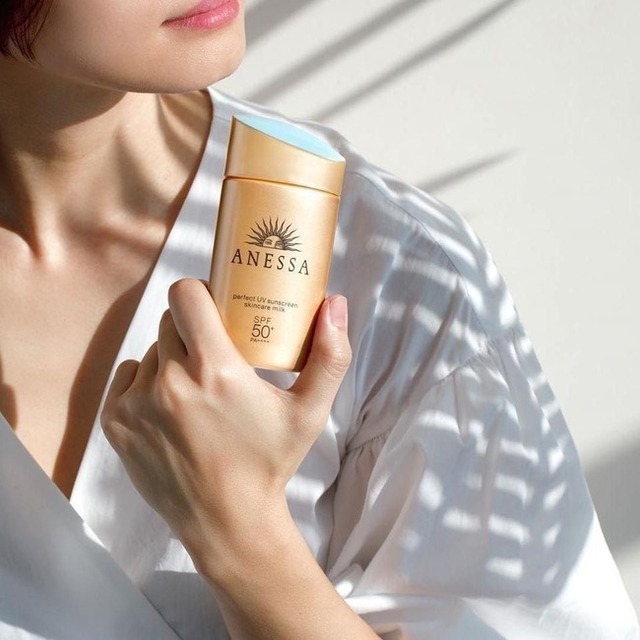 Sữa chống nắng Anessa Perfect UV Sunscreen Skincare