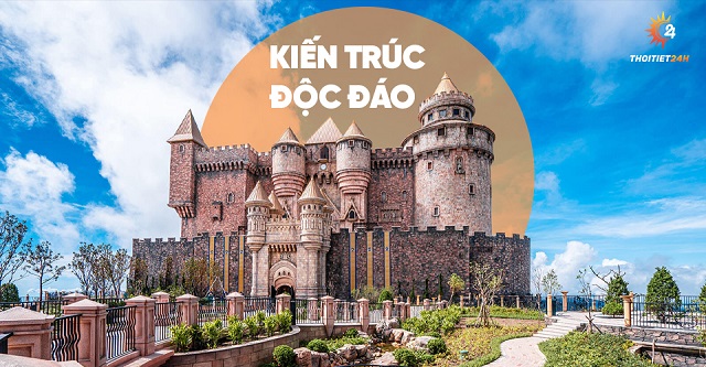 Kiến trúc độc đáo của Lâu đài mặt trăng 