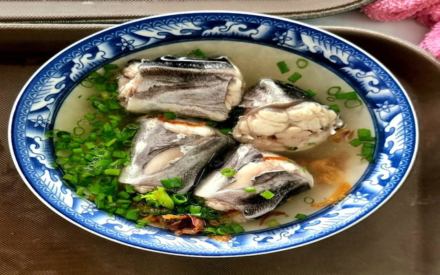 Bún cá thu đầy ắp, thơm ngon