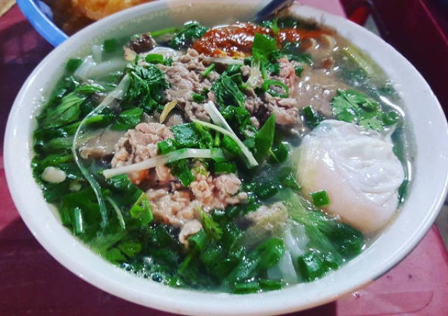 Phở đường tàu Tống Duy Tân 