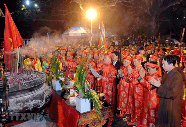 Lễ khai ấn đền Trần