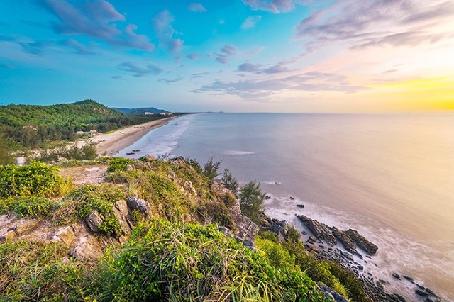 Bãi biển Hải Hòa